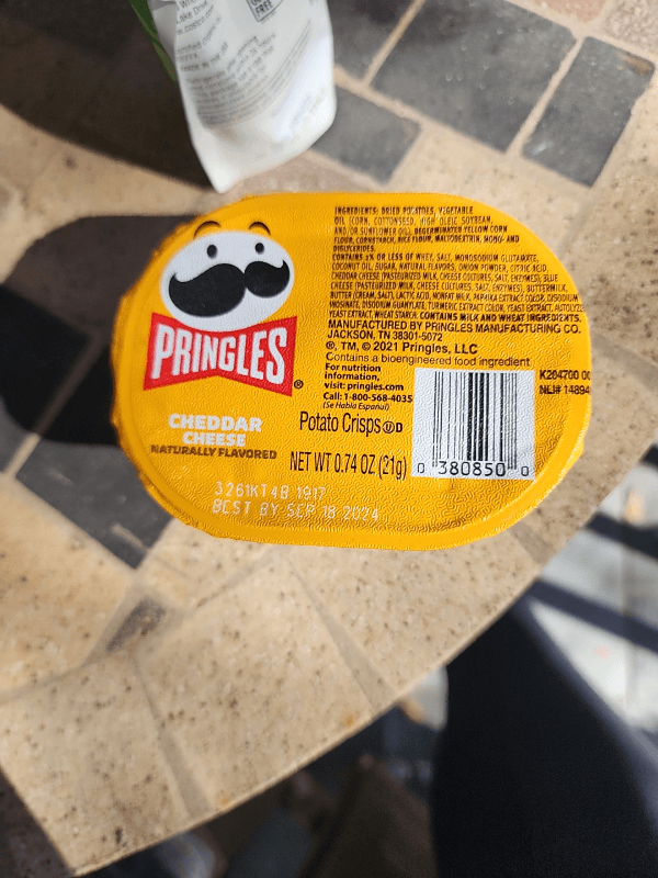Pringles Cheddar Cheese Potato Crisps