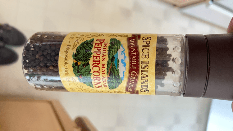 Spice Islands Indian Malabar Peppercorns Adjustable Disposable Grinder