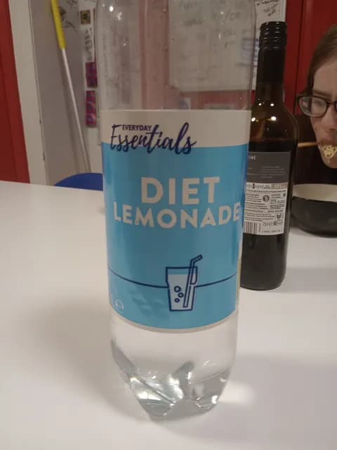 Everyday Essentials Diet Lemonade