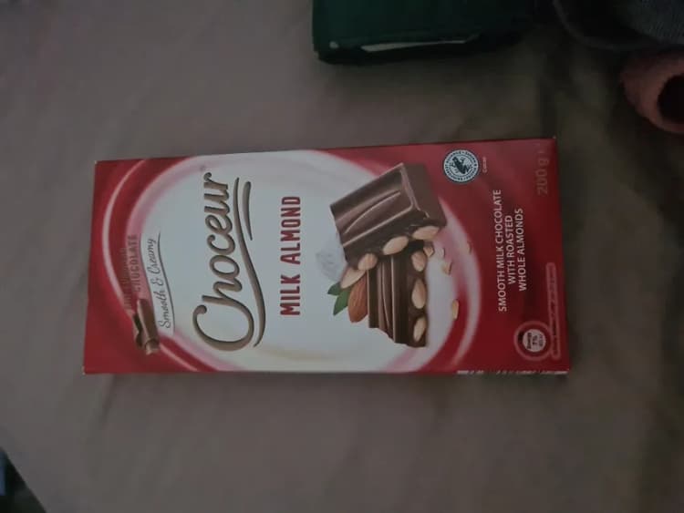 Choceur Milk Almond Chocolate
