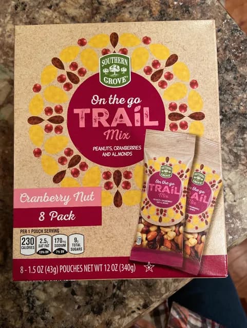 Southern Grove On The Go Cranberry Nut Trail Mix