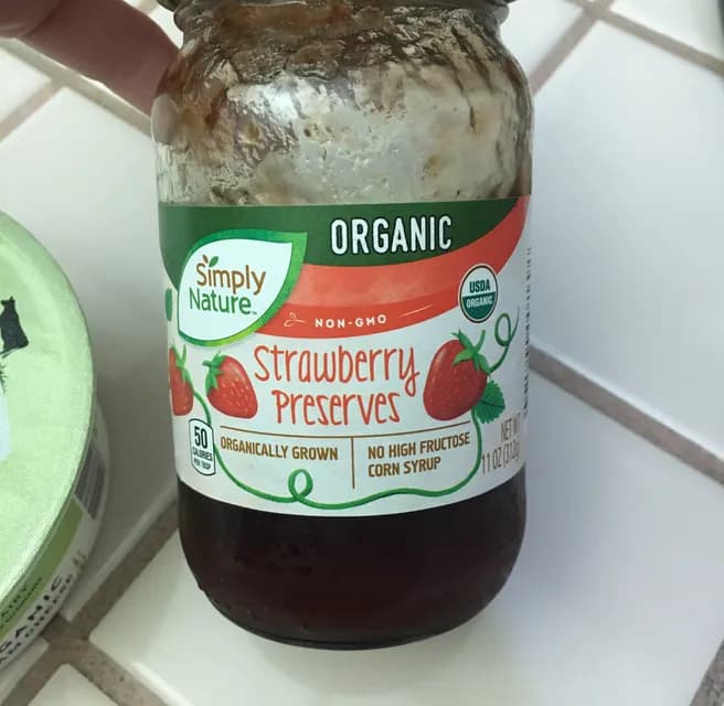 Simply Nature Organic Strawberry Preserves