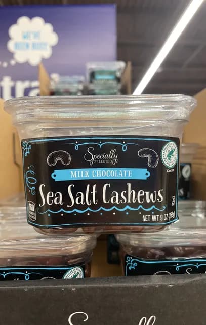 Specially Selected Milk Chocolate Sea Salt Cashews