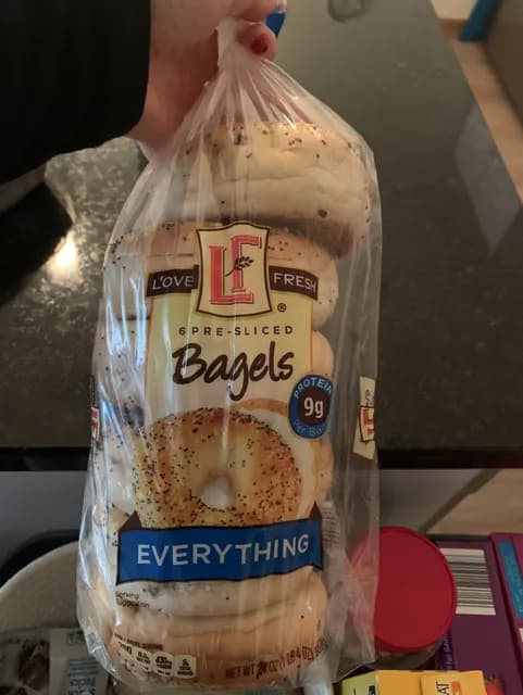 L'Oven Fresh Bagels Everything