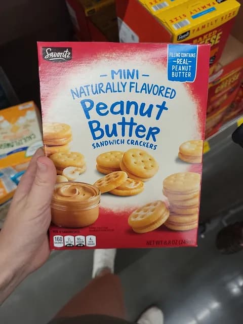 Savoritz Mini Naturally Flavored Peanut Butter Sandwich Crackers