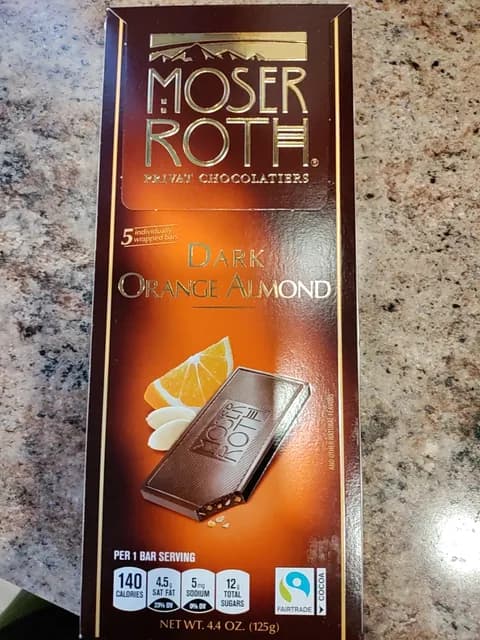 Moser Roth Dark Orange Almond Bar