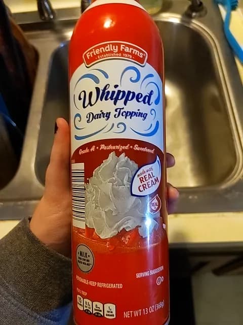 Friendly Farms Whipped Dairy Topping
