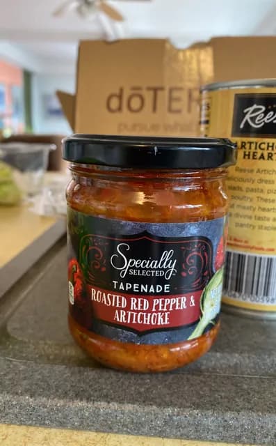 Is it Cashew Free? Specially Selected Tapenade Roasted Red Pepper & Artichoke