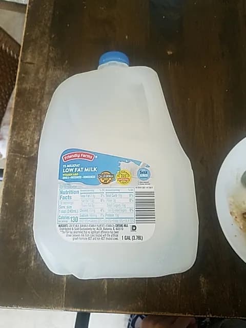Friendly Farms 1% Milkfat Low Fat Milk