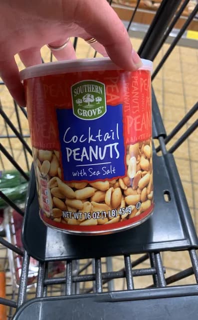 Southern Grove Cocktail Peanuts With Sea Salt
