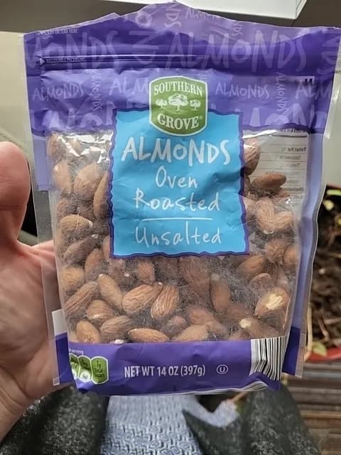 Southern Grove Unsalted Oven Roasted Almonds
