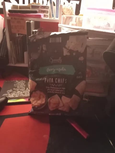 Is it Dairy Free? Specially Selected Gorgonzola Flavored Pita Chips