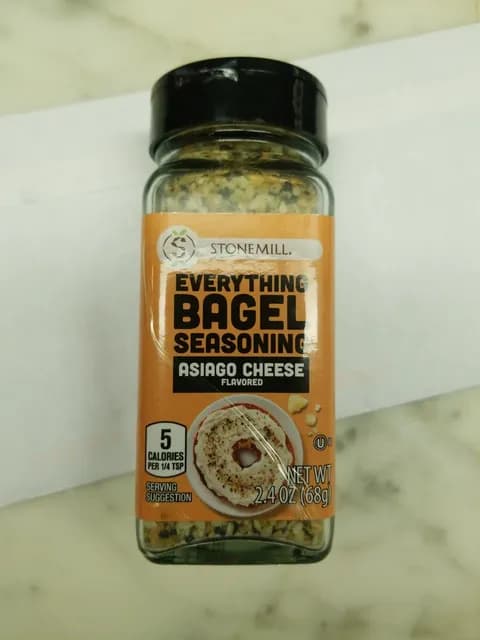 Stonemill Everything Bagel Seasoning Asiago Cheese Flavored