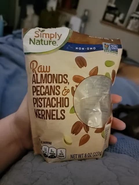 Simply Nature Raw Almonds, Pecans & Pistachio Kernels