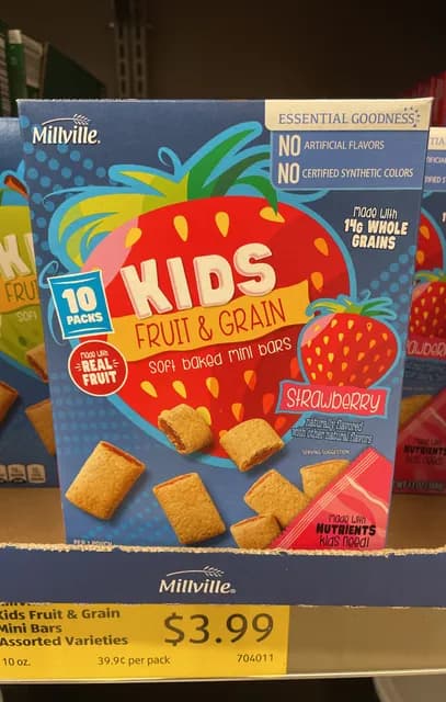 Millville Kids Fruit & Grain Strawberry Soft Baked Mini Bars