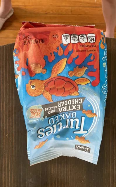 Is it Fish Free? Savoritz Turtles Baked Extra Cheddar Snack Crackers