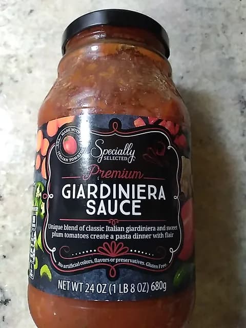 Specially Selected Premium Giardiniera Sauce