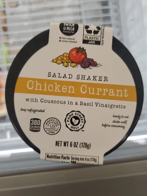 Park Street Deli Salad Shaker Chicken Currant With Couscous In A Basil Vinaigrette