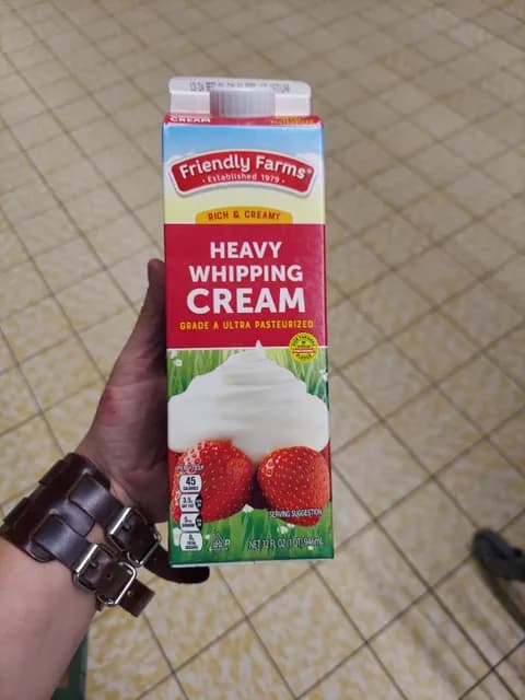 Friendly Farms Rich & Creamy Heavy Whipping Cream Grade A Ultra Pasteurized