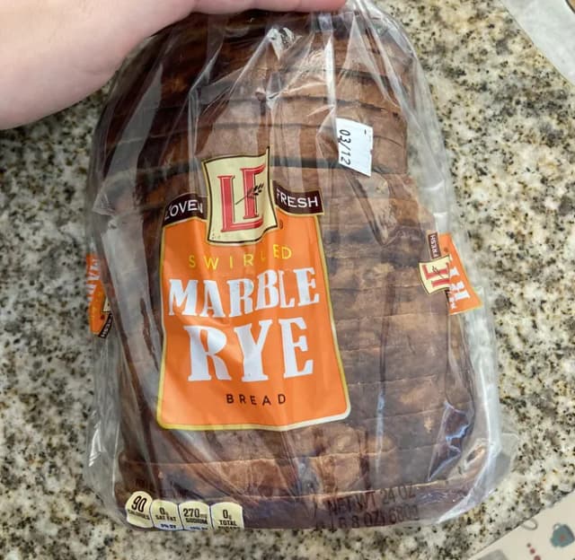 L’oven Fresh Swirled Marble Rye Bread