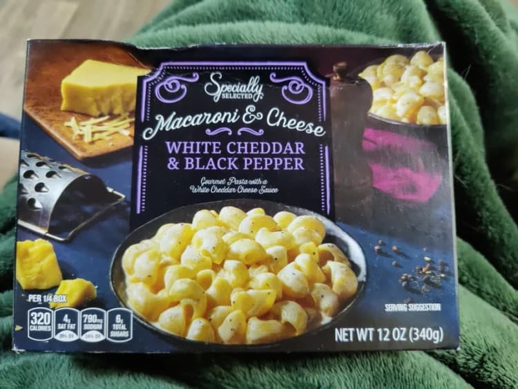 Specially Selected Macaroni & Cheese White Cheddar & Black Pepper
