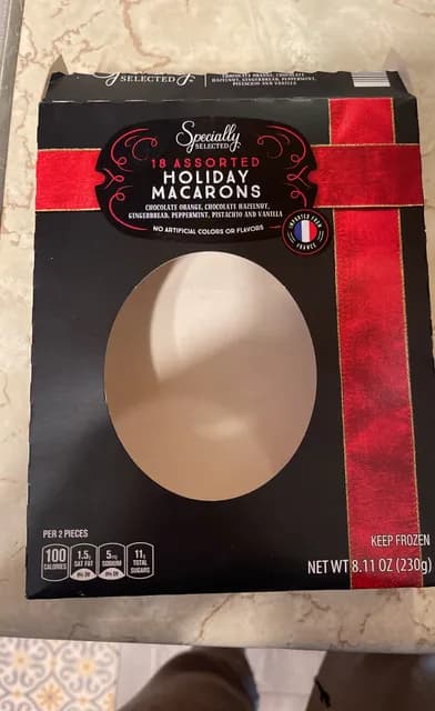 Specially Selected 18 Assorted Holiday Macarons