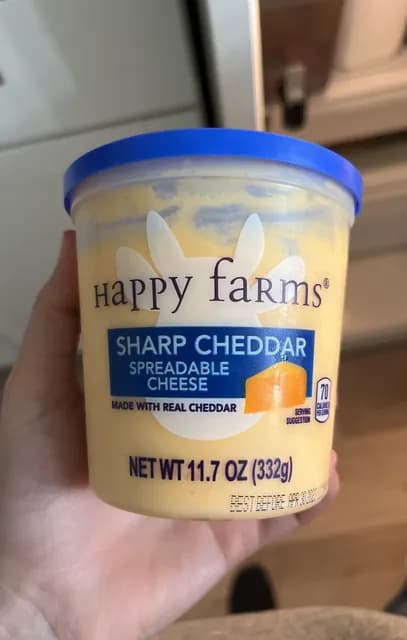 Happy Farms Sharp Cheddar Spreadable Cheese