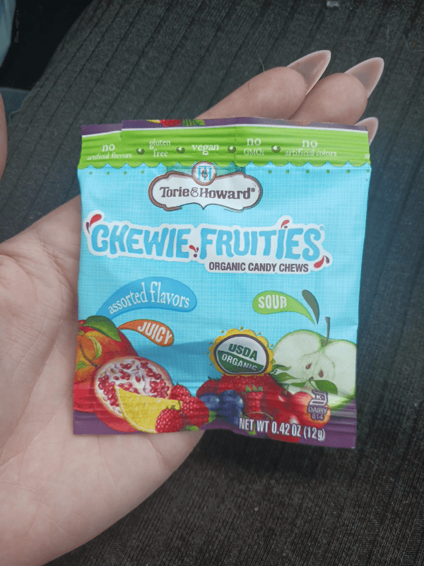 Torie & Howard Chewie Fruities Sour Juicy Assorted Flavors Organic Candy Chews