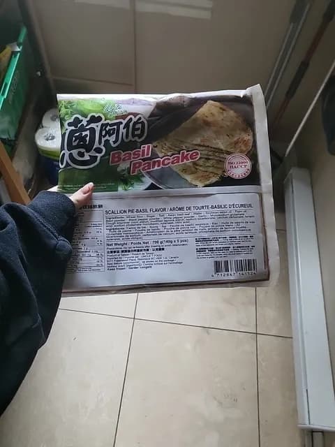 Uncle Onion Basil Pancake