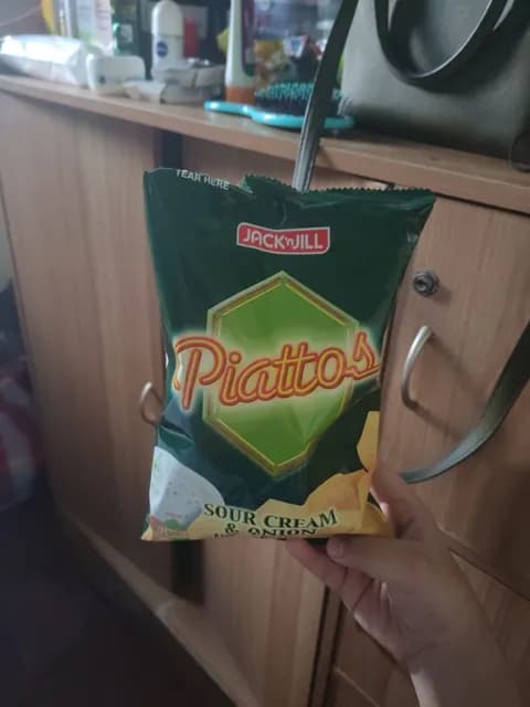 Jack 'N Jill Piattos Sour Cream & Onion Flavored Potato Chips