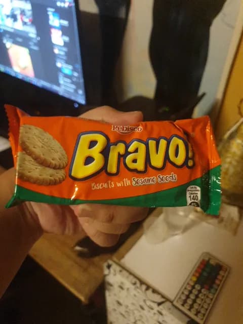 Rebisco Bravo Biscuits With Sesame Seeds