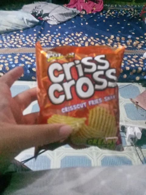 Rebisco Criss Cross Creamy Cheese