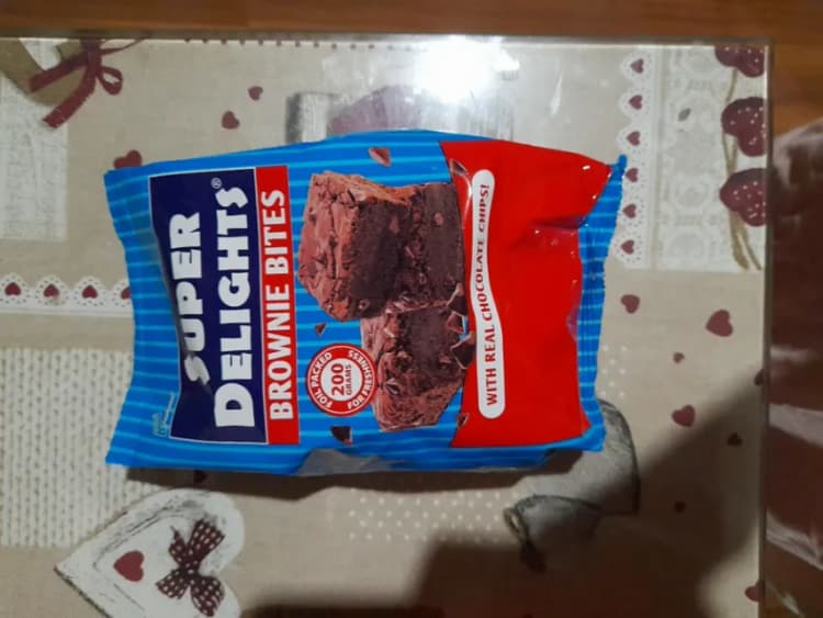 Super Delights Brownie Bites With Real Chocolate Chips!