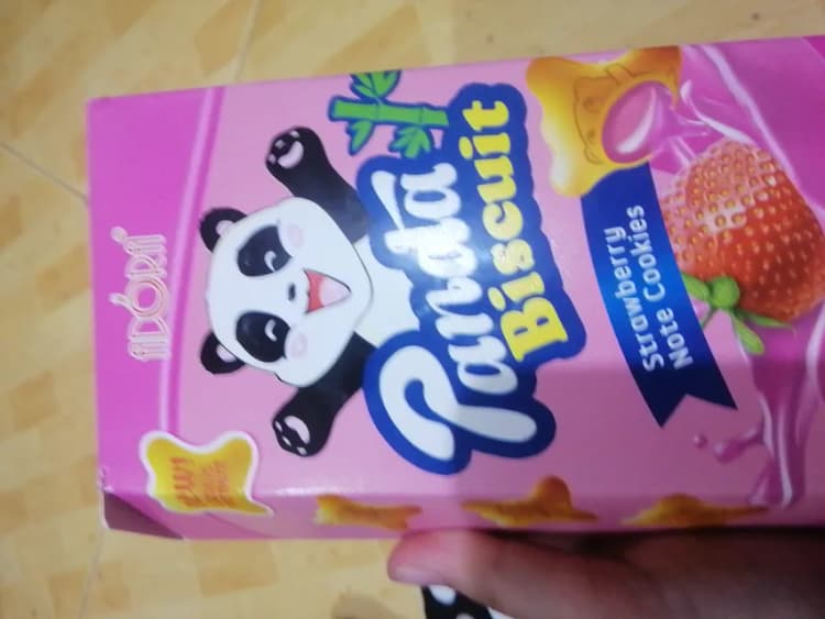 Adora Panda Biscuit Strawberry Note Cookies