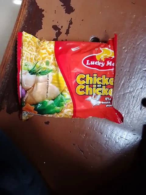 Lucky Me! Chicken Na Chicken Flavor Instant Mami Noodles