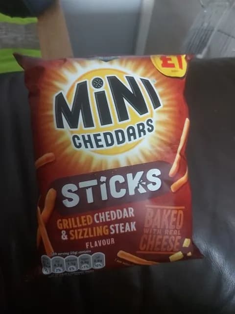 Jacob'S Mini Cheddars Sticks Grilled Cheddar & Sizzling Steak Flavour