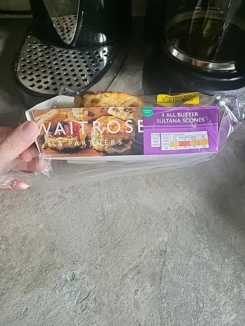 Waitrose & Partners 4 All Butter Sultana Scones