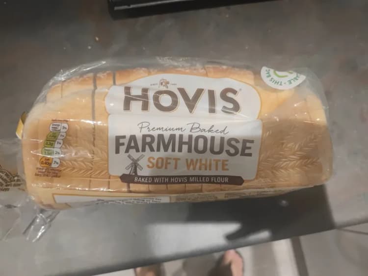 Hovis Premium Baked Farmhouse Soft White
