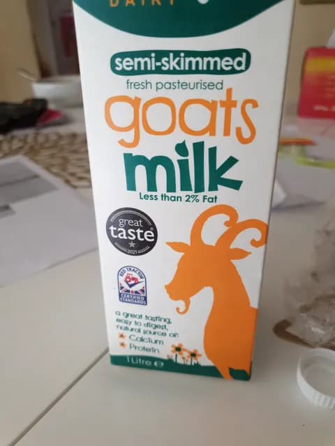 Delamere Dairy Fresh Pasteurised Semi Skimmed Goats Milk  1 Litre