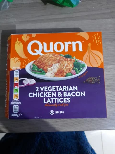 Quorn 2 Vegetarian Chicken & Bacon Lattices