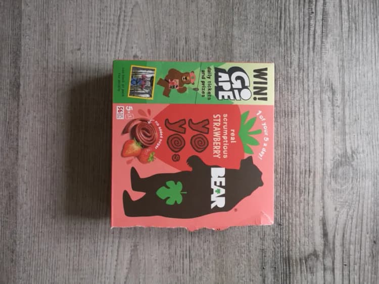 Bear Strawberry Yoyos