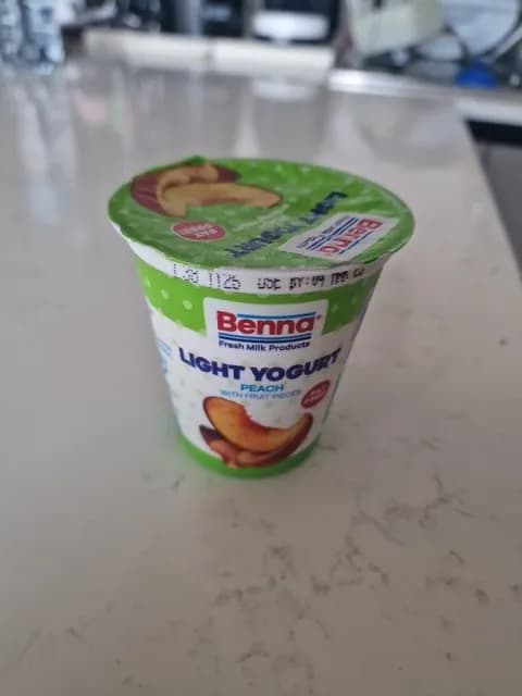 Benna Fresh Milk Products Light Yogurt Peach With Fruit