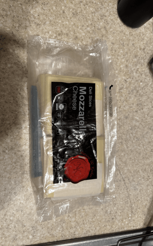 Natural & Kosher Deli Slices Mozzarella Cheese