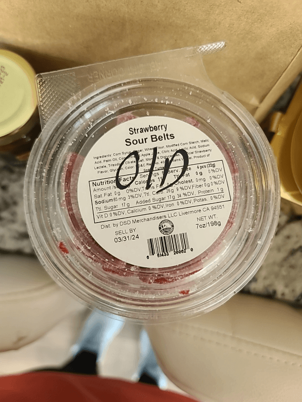 Dsd Merchandisers Strawberry Sour Belts