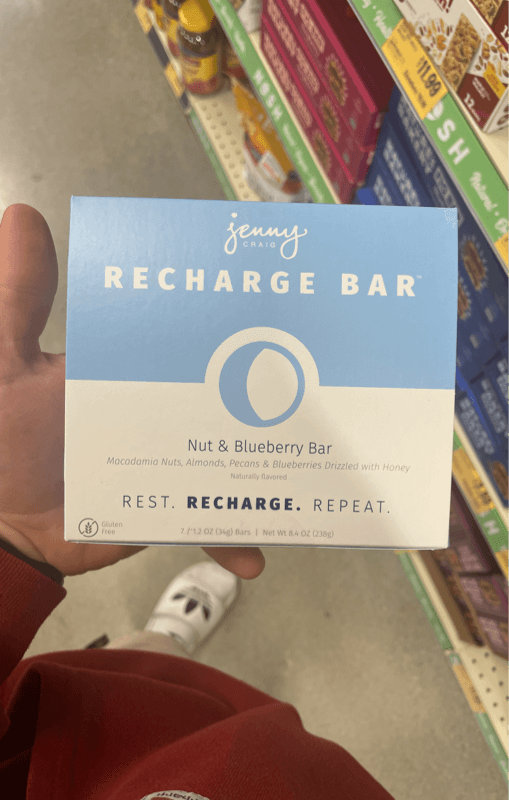 Jenny Recharge Bar Nut & Blueberry Bar