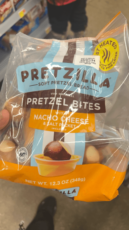 Pretzilla Original Pretzel Bites With Nacho Cheese & Salt