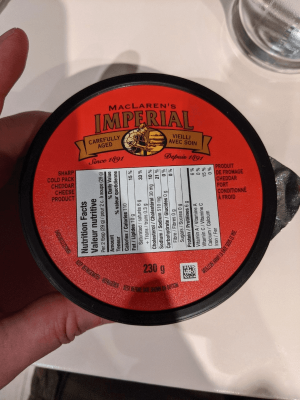 Maclaren'S Imperial Carefully Aged Sharp Cold Pack Cheddar Cheese