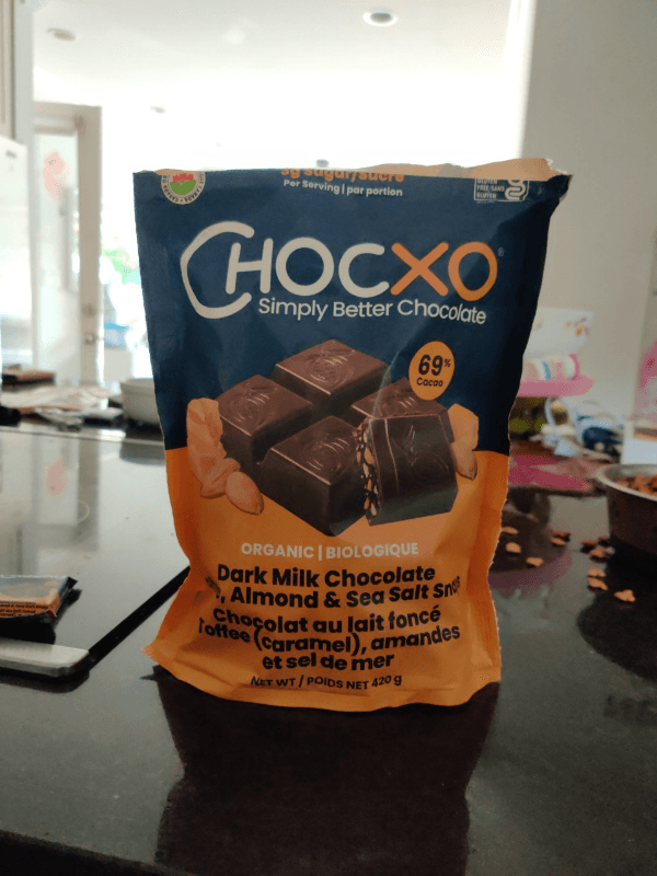 Chocxo Organic Dark Milk Chocolate Almond & Sea Salt Snaps
