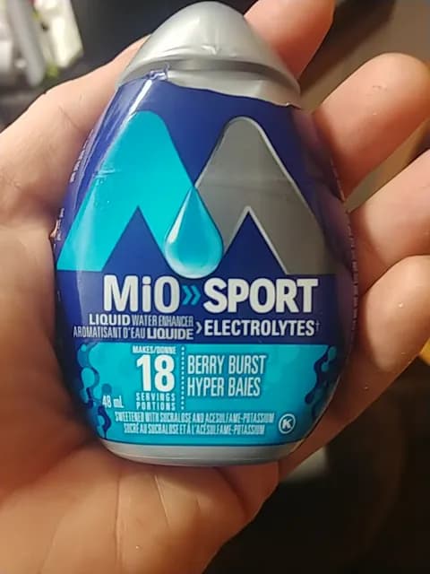 Mio Sport Liquid Water Enhancer Electrolytes Berry Burst