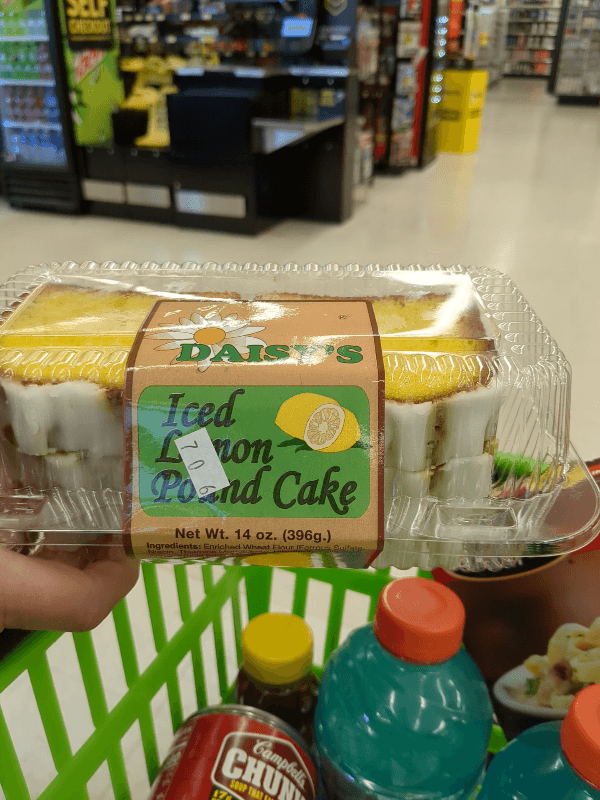 Daisy'S Iced Lemon Pound Cake